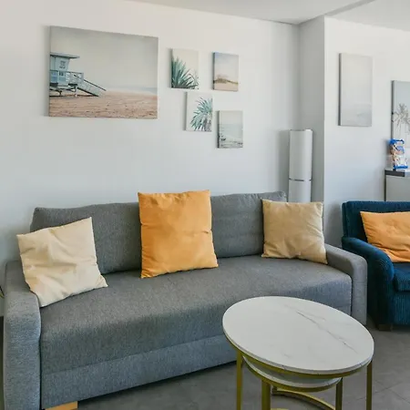 Апартаменти La Nogalera Торремолінос